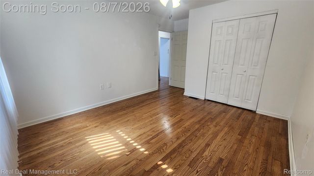 553 Stirling Street, Pontiac, MI 48340
