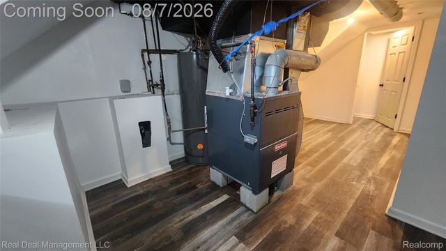 553 Stirling Street, Pontiac, MI 48340