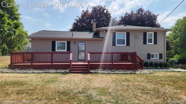 553 Stirling Street, Pontiac, MI 48340