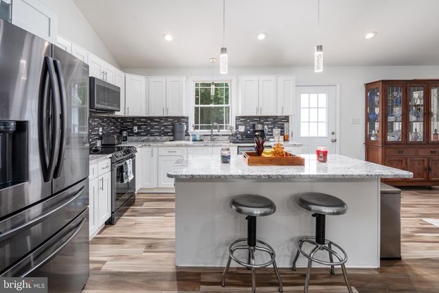 93 EASTHAM RD, Bumpass, VA 23024