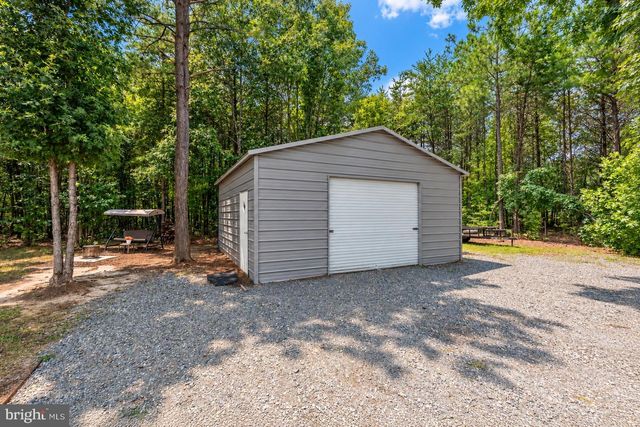 93 EASTHAM RD, Bumpass, VA 23024