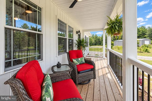 93 EASTHAM RD, Bumpass, VA 23024