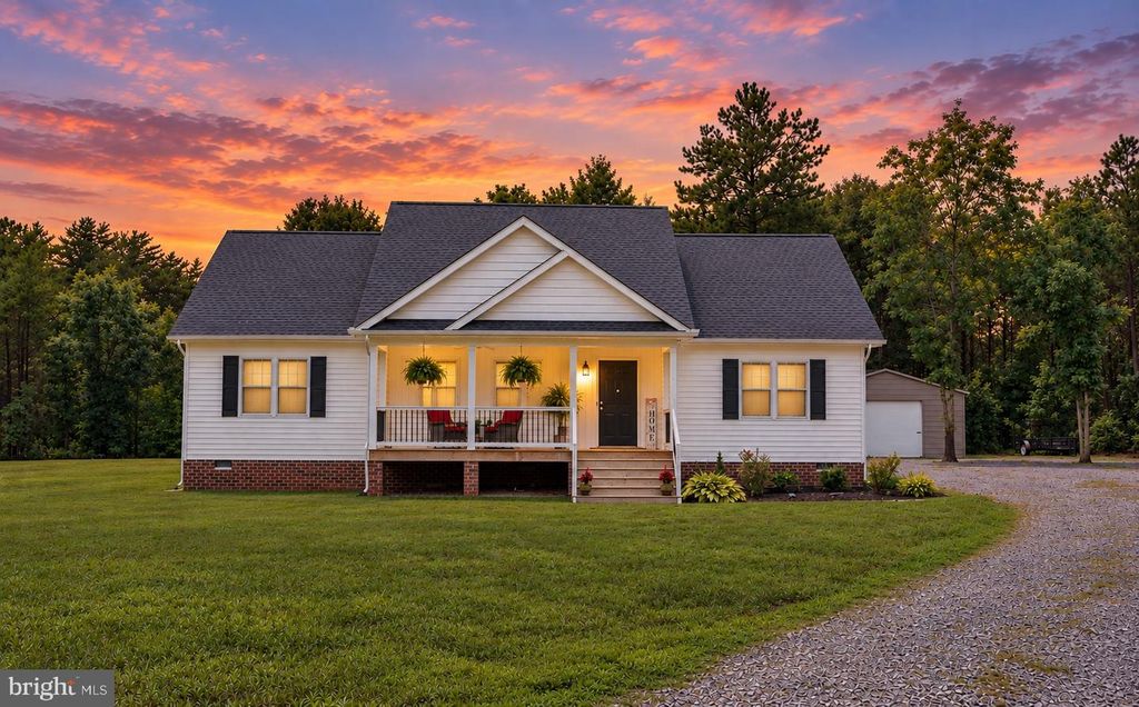 93 EASTHAM RD, Bumpass, VA 23024