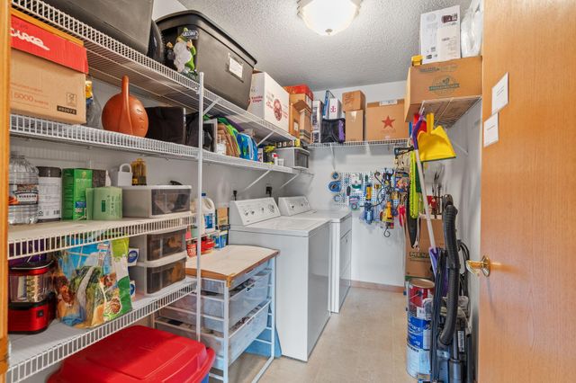 2231 Penn Place 114, North Saint Paul, MN 55109