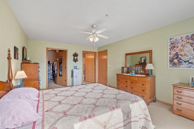 2231 Penn Place 114, North Saint Paul, MN 55109
