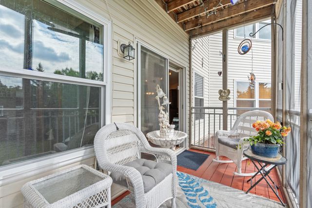2231 Penn Place 114, North Saint Paul, MN 55109