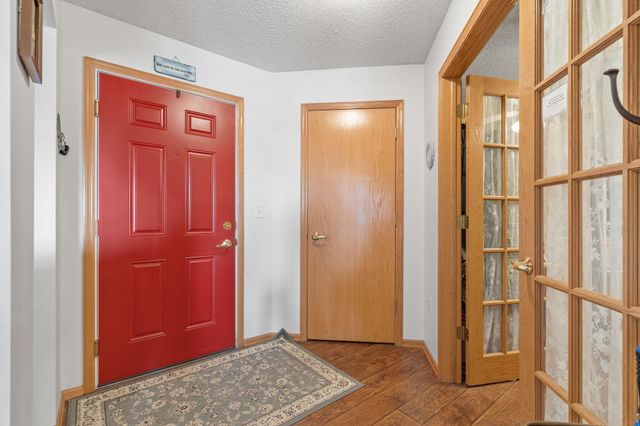 2231 Penn Place 114, North Saint Paul, MN 55109