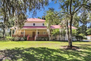 700 Oakwood Drive, Hardeeville, SC 29927
