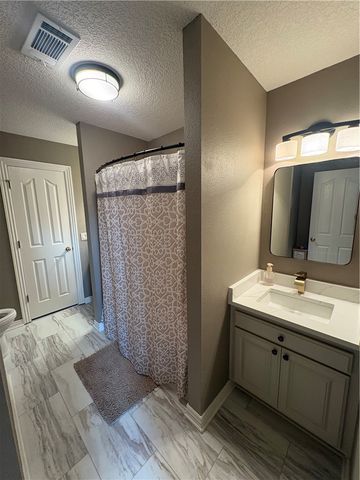 3955 Shannendoah Lane, Springdale, AR 72762