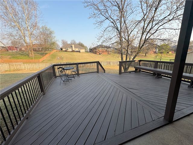 3955 Shannendoah Lane, Springdale, AR 72762