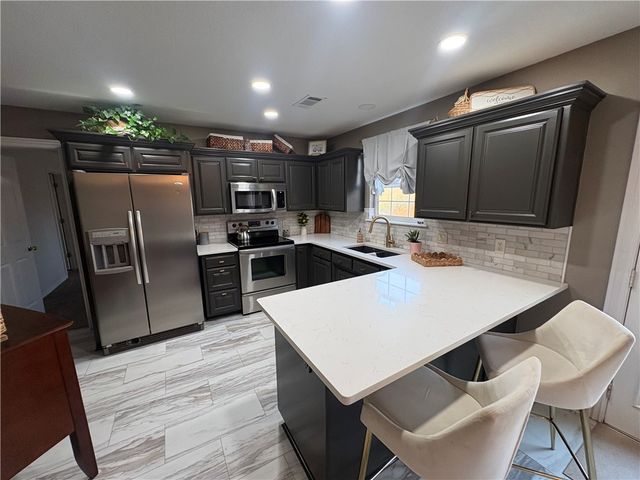 3955 Shannendoah Lane, Springdale, AR 72762