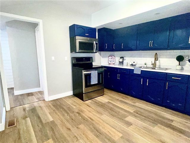 810 N Grand Avenue, Independence, MO 64050