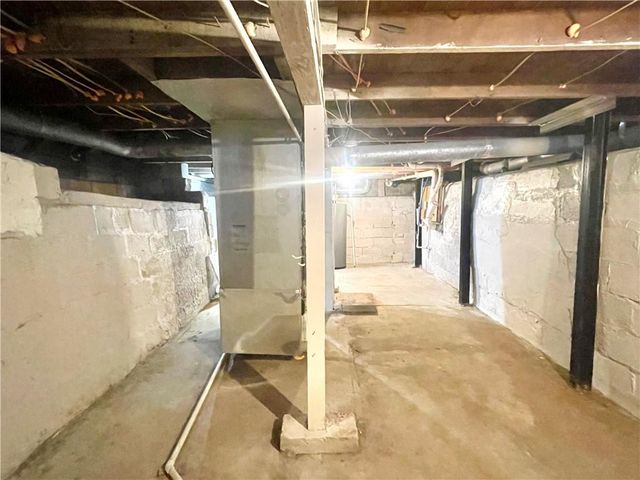 810 N Grand Avenue, Independence, MO 64050