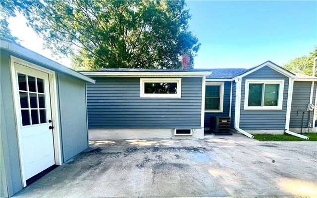 810 N Grand Avenue, Independence, MO 64050