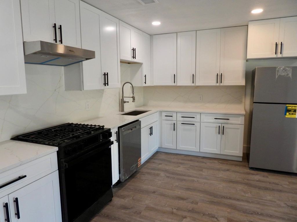 1619 Rutland DR A, Austin, TX 78758