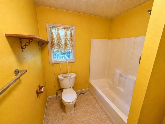 138 Cloverdale Drive, Seneca, SC 29678