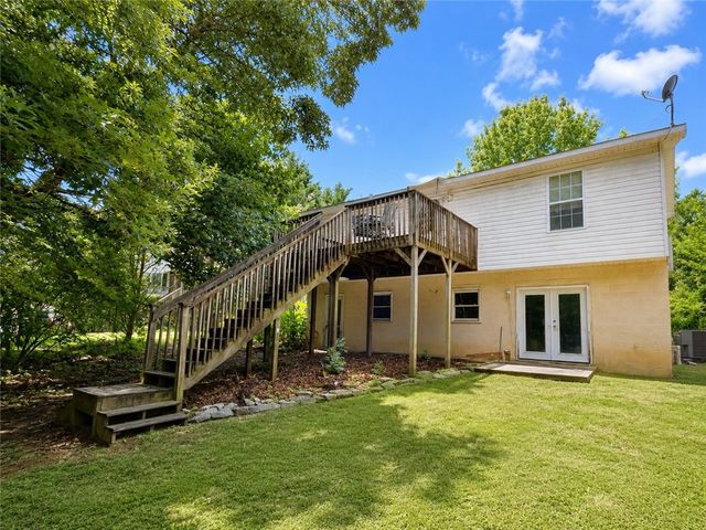 138 Cloverdale Drive, Seneca, SC 29678