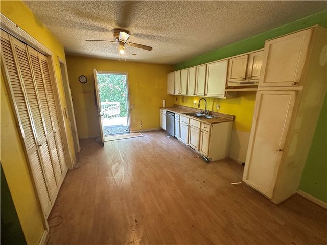 138 Cloverdale Drive, Seneca, SC 29678