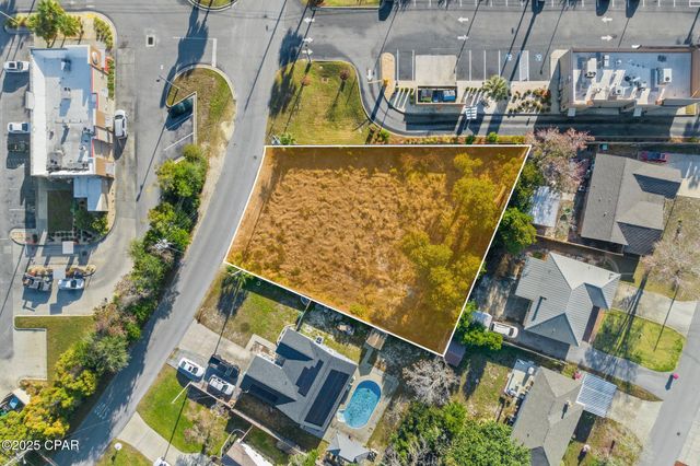 105 Armstrong Circle, Panama City Beach, FL 32413