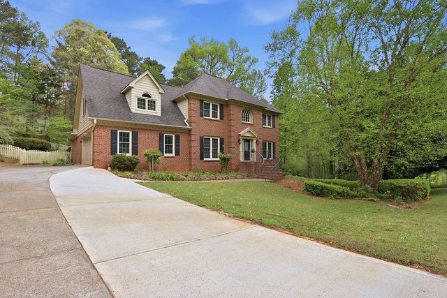 5445 Summer Cove Drive, Stone Mountain, GA 30087