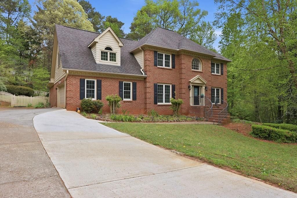 5445 Summer Cove Drive, Stone Mountain, GA 30087