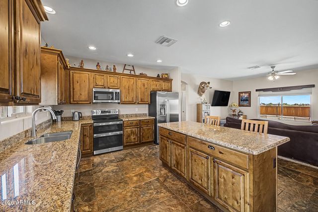 21226 W GALVIN Street, Wittmann, AZ 85361