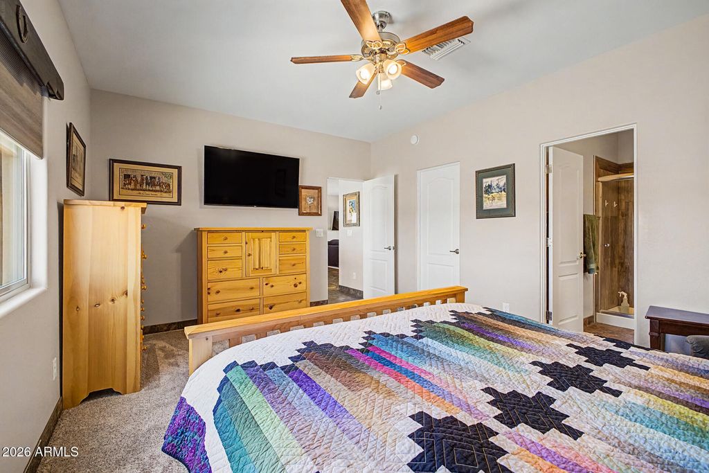 Image 17 of property listing at 21226 W GALVIN Street, Wittmann, AZ 85361