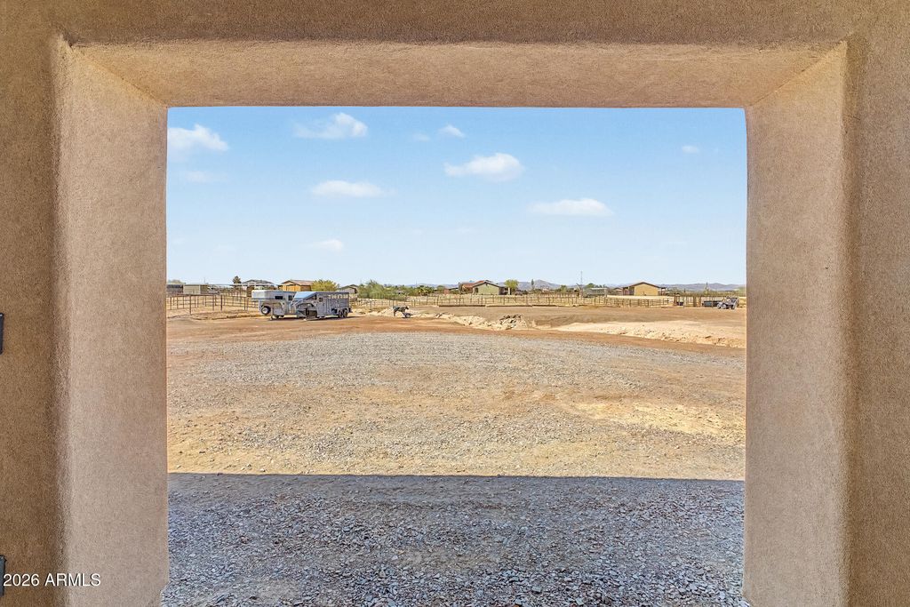 Image 25 of property listing at 21226 W GALVIN Street, Wittmann, AZ 85361