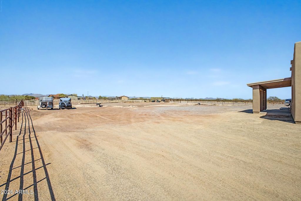 Image 27 of property listing at 21226 W GALVIN Street, Wittmann, AZ 85361