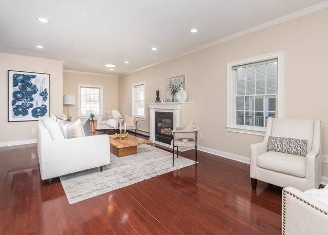 10 Rosegate Road, Needham, MA 02494