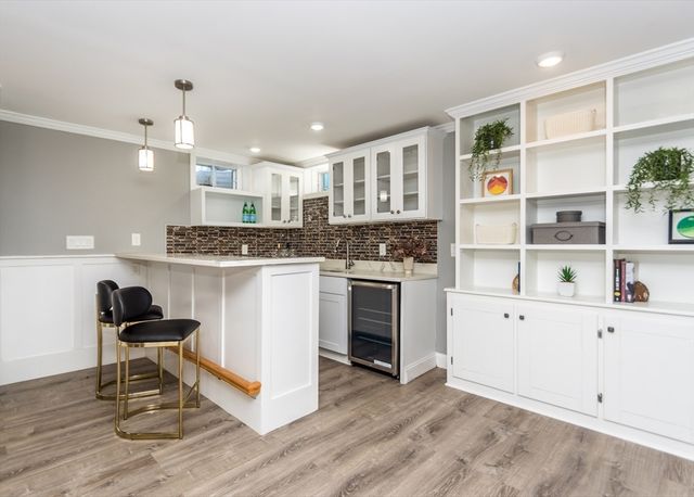 10 Rosegate Road, Needham, MA 02494