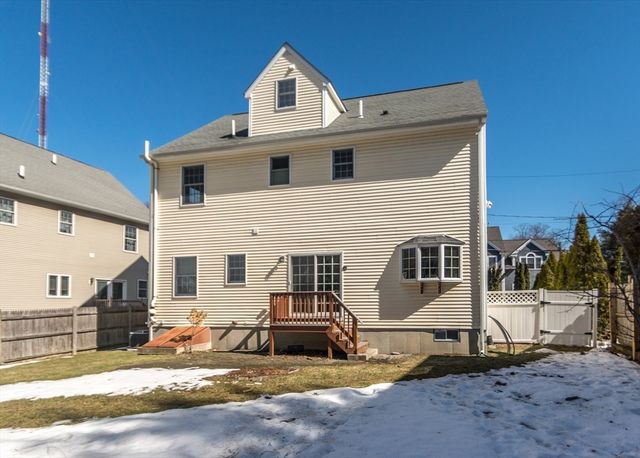 10 Rosegate Road, Needham, MA 02494