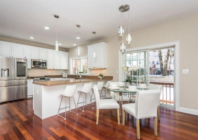 10 Rosegate Road, Needham, MA 02494