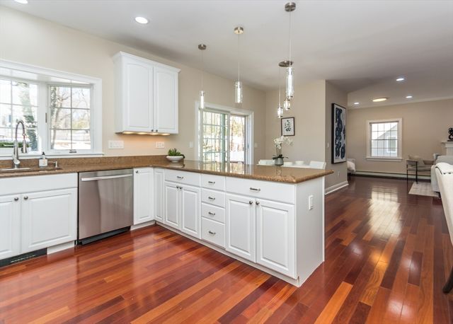 10 Rosegate Road, Needham, MA 02494