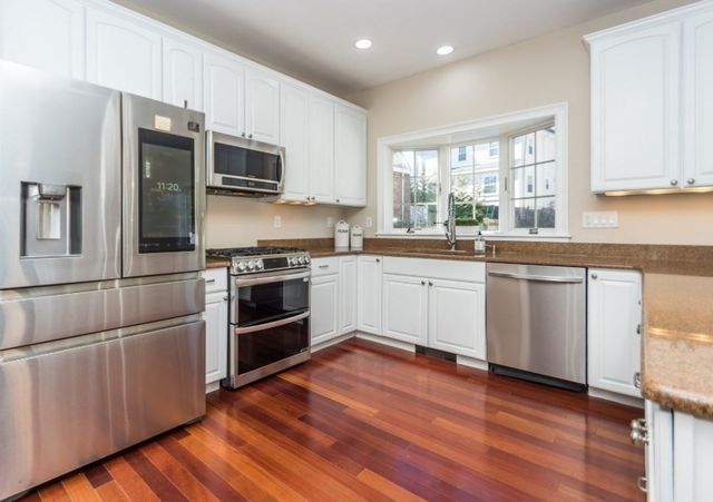 10 Rosegate Road, Needham, MA 02494