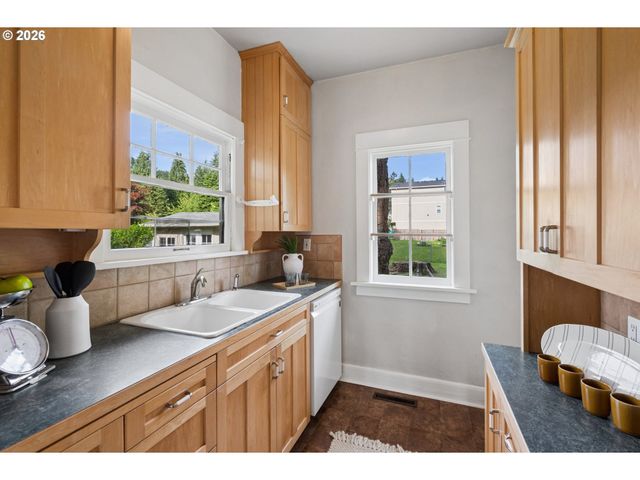 5518 Se 139TH Ave, Portland, OR 97236