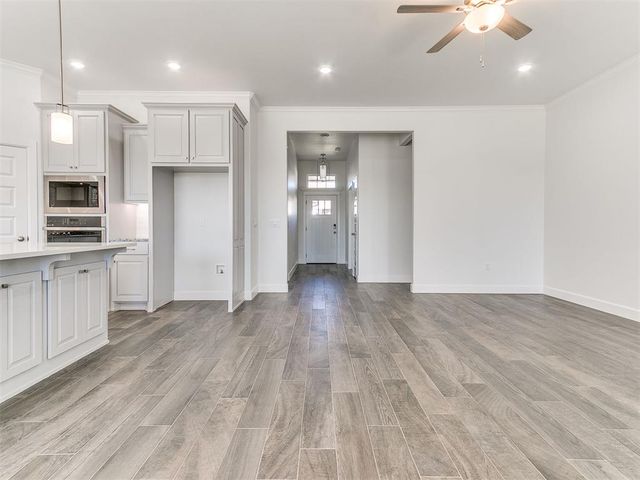 2900 Summit Hollow Circle, Norman, OK 73071