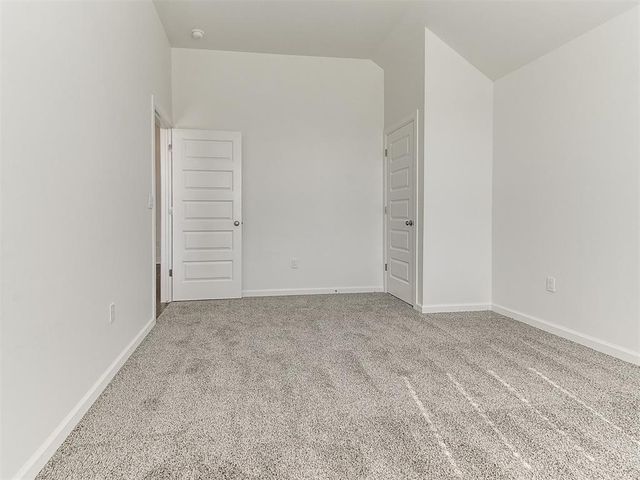 2900 Summit Hollow Circle, Norman, OK 73071