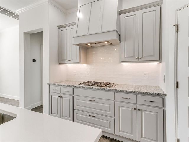 2900 Summit Hollow Circle, Norman, OK 73071