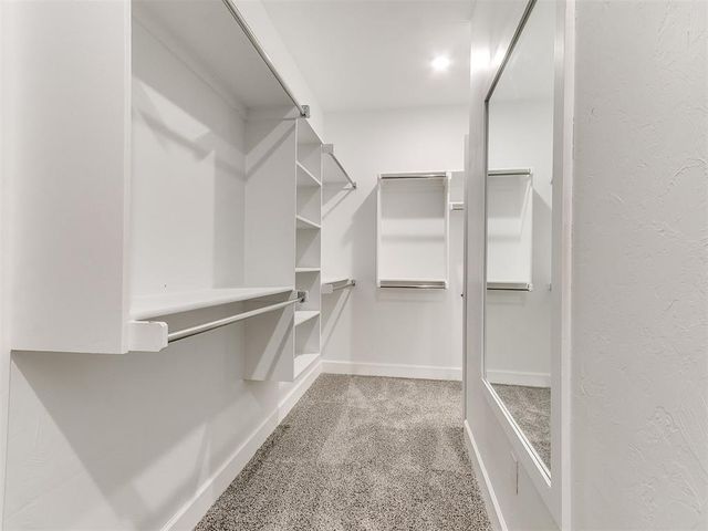 2900 Summit Hollow Circle, Norman, OK 73071