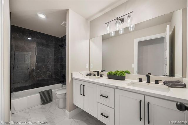 23873 Sawgrass Drive, Macomb, MI 48042