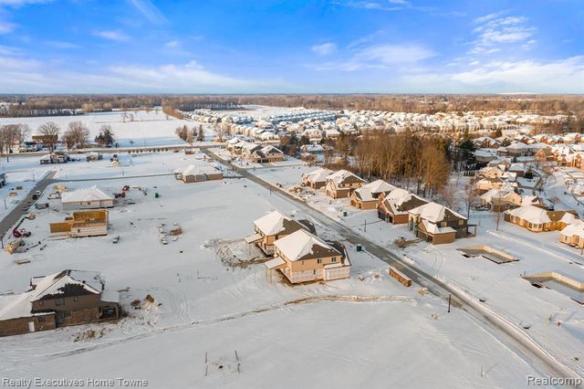 23873 Sawgrass Drive, Macomb, MI 48042