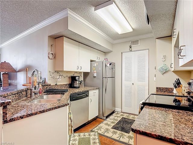 13505 Eagle Ridge DR 423, Fort Myers, FL 33912