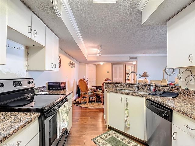 13505 Eagle Ridge DR 423, Fort Myers, FL 33912