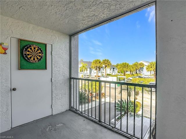 13505 Eagle Ridge DR 423, Fort Myers, FL 33912