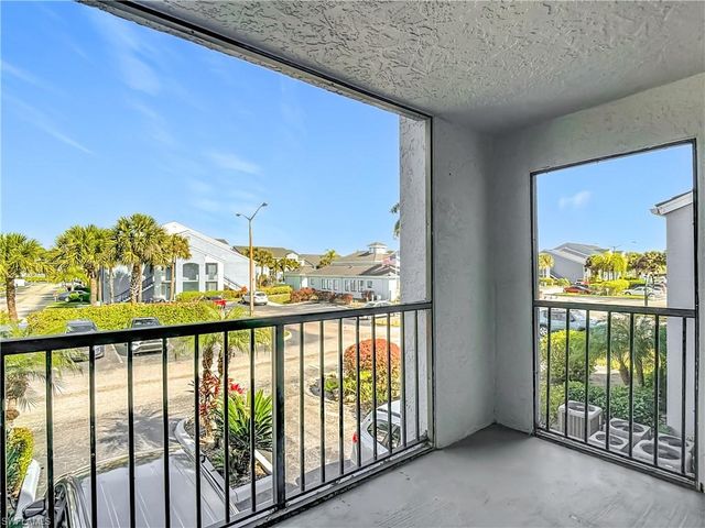 13505 Eagle Ridge DR 423, Fort Myers, FL 33912