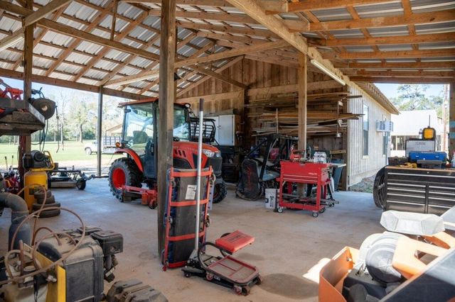 2489 Fm 256 S, Woodville, TX 75979