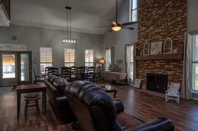 2489 Fm 256 S, Woodville, TX 75979