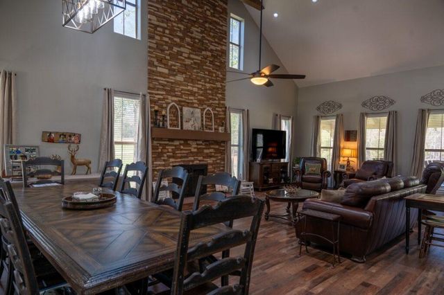 2489 Fm 256 S, Woodville, TX 75979