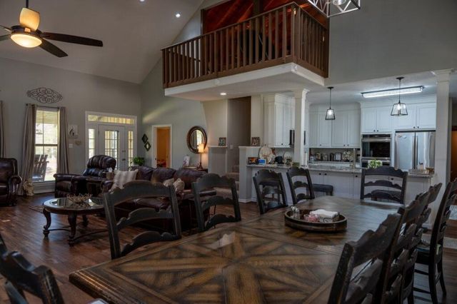 2489 Fm 256 S, Woodville, TX 75979